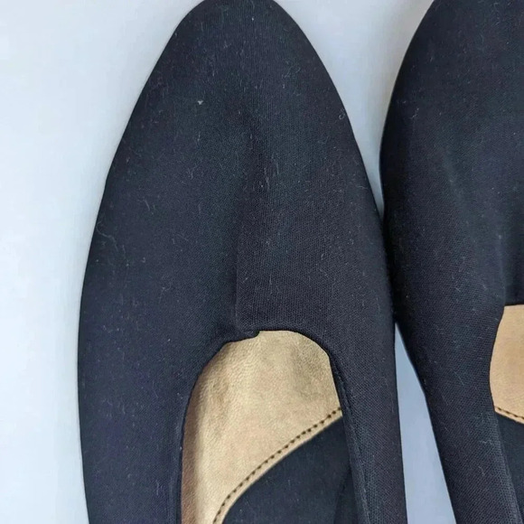 Predictions Pointed Toe Slip ons Low Wedge Women's Black Size 11W - Picture 8 of 11